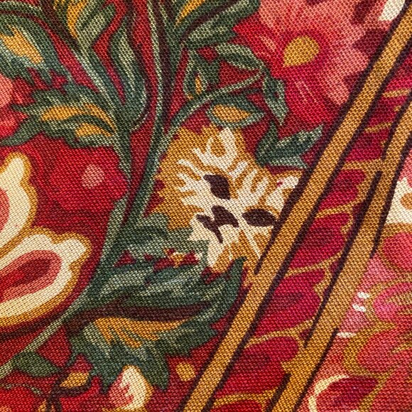 Pottery Barn Table Runner with 4 Matching Napkins – Paisley Floral Design - Picture 5 of 10